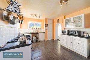 Kitchen- click for photo gallery